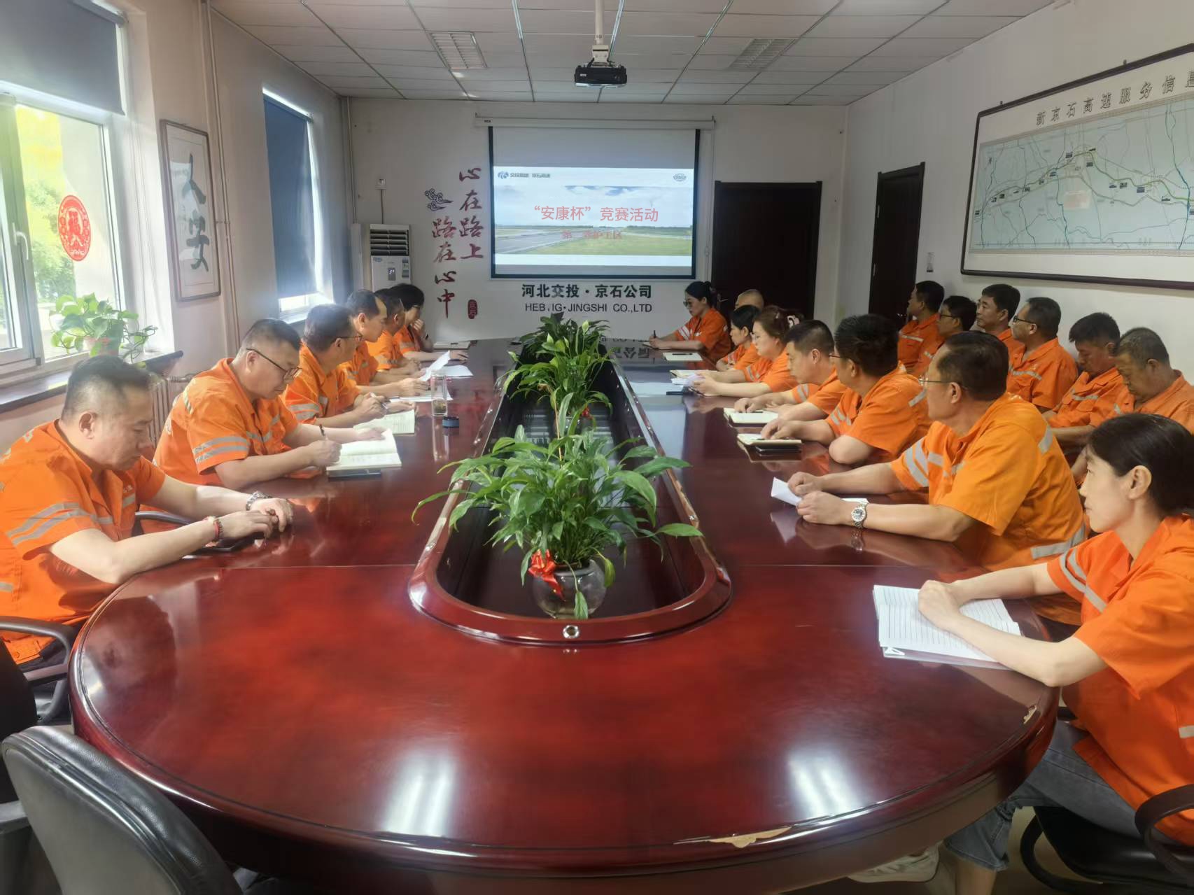 69b9ff3ddeb9bfff749efcdeb16b26a.jpg 69b9ff3ddeb9bfff749efcdeb16b26a.jpg